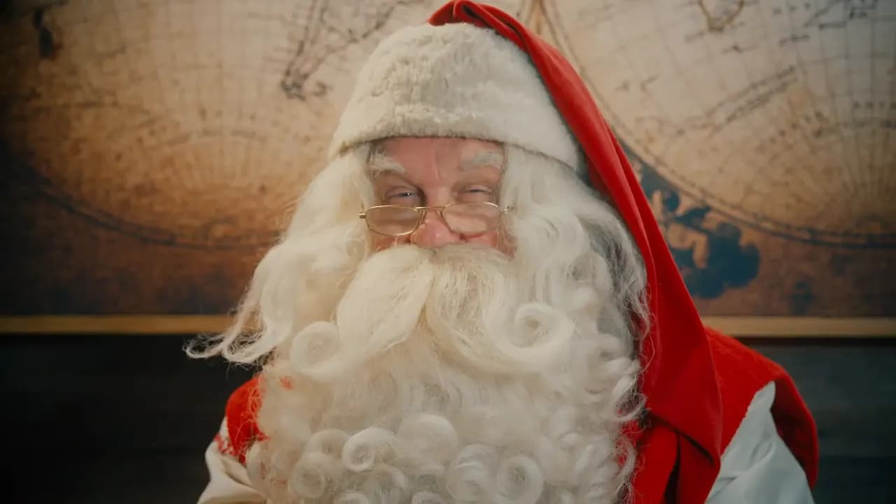 Le Père Noël dans le village du Pôle Nord